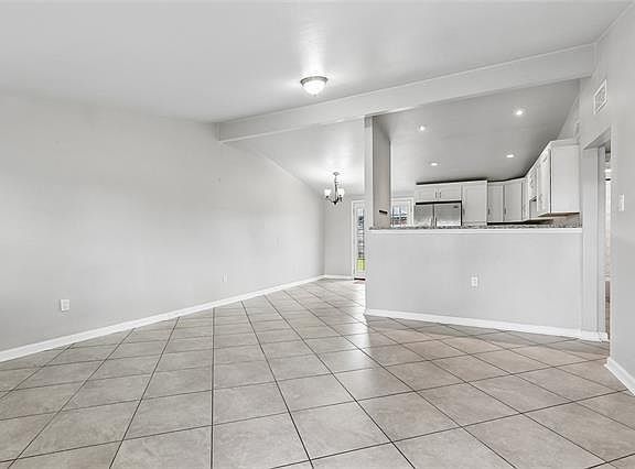 4th image of 312 Lynnette Dr