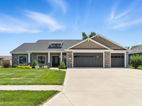 106 N Lexington Dr, Columbia City, IN 46725