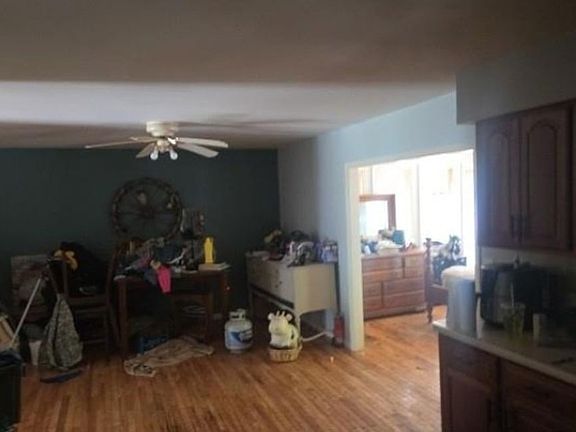 2nd image of 2139 Coalfield Trl