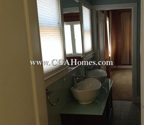5th image of 2608 41st St