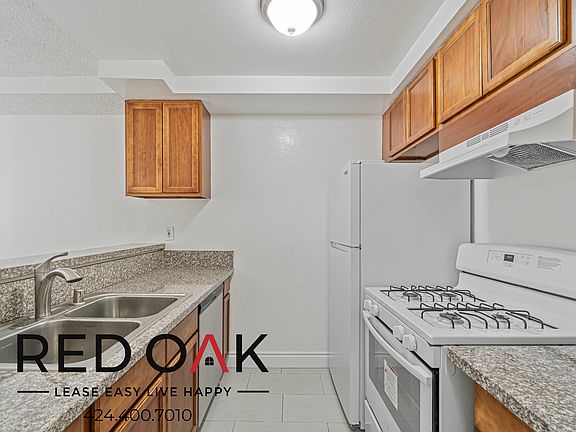 5th image of 5624 1/4 Fair Ave #211