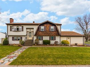 15 Testa Dr, Plainville, CT 06062