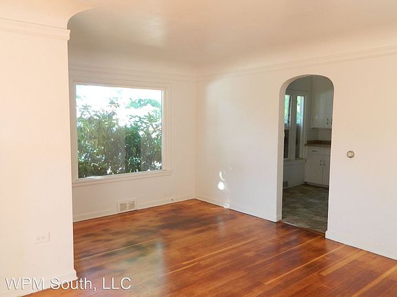 4th image of 4066 McKinley Ave