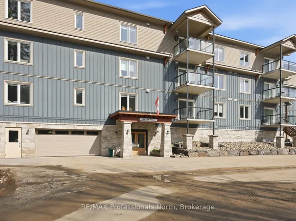 4 Lake Ave #301, Dysart Et Al, ON K0M 1S0