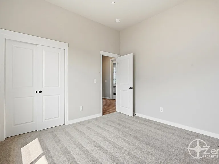 2225 NE 82nd St — Photo 28