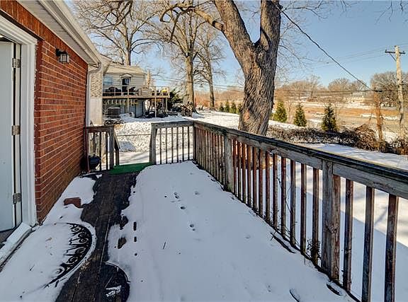 5th image of 15416 E 42nd Pl