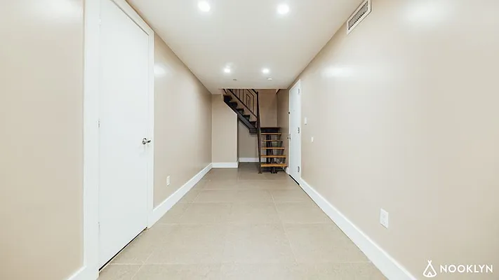 Rented by Nooklyn NYC LLC | media 28