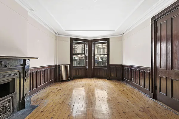 Rented by Compass | media 9