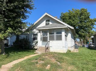 1144 C Ave NW, Cedar Rapids, IA 52405