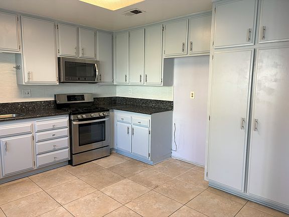 5th image of 28318 Simsalido Ave