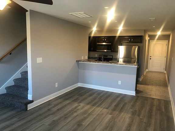 2nd image of 1716 Manning Dr Unit 1