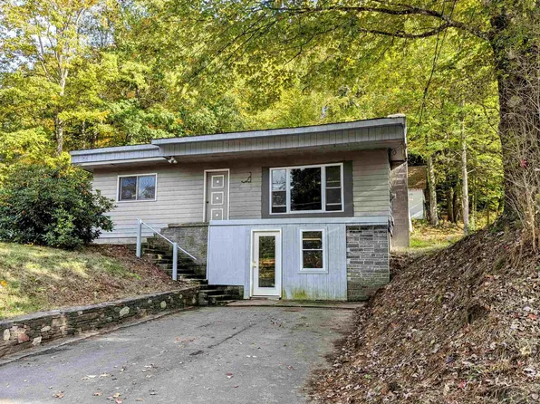 603 Lovers Lane Road, Charlestown, NH 03603