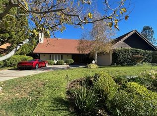 4350 Ellenita Ave, Tarzana, CA 91356