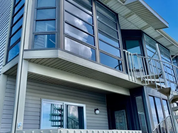 8868 W Canada Goose Ct, Oak Harbor, OH 43449