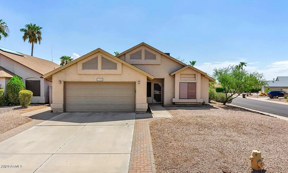2 bed, 2.0 bath, 1371 sqft, $2,400 — Photo 1
