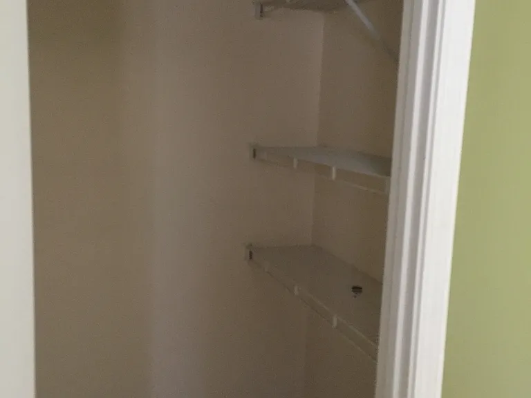 6075 Pattingham Dr — Photo 3