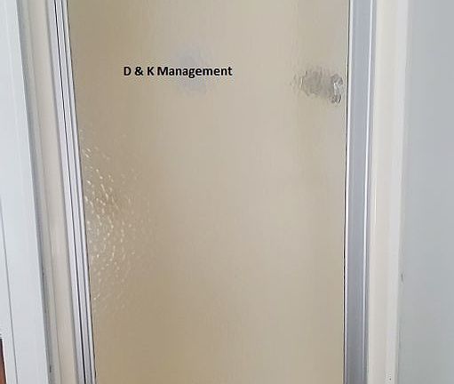 5th image of 3415 Compton St