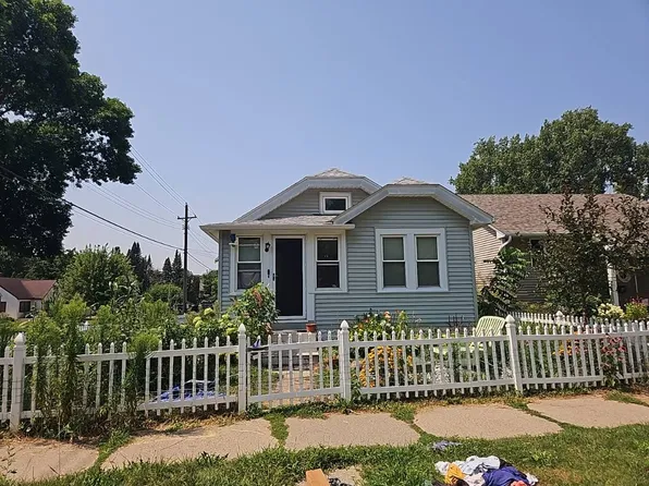 935 Oakdale Ave, West Saint Paul, MN 55118