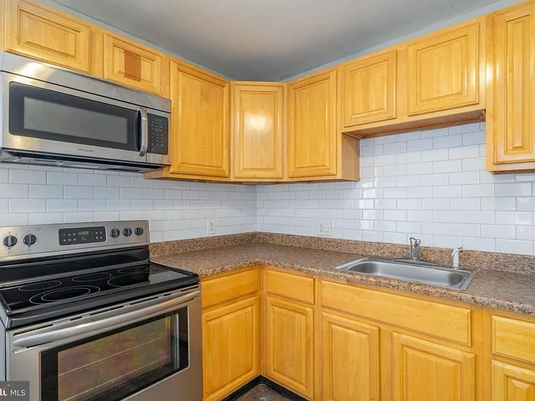 852 Perkiomen St #3 — Photo 9