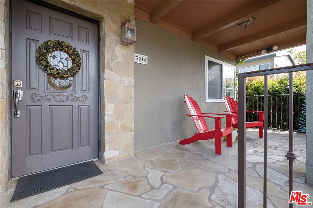 4 bed, 3.0 bath, 2217 sqft, $9,000 — Photo 2