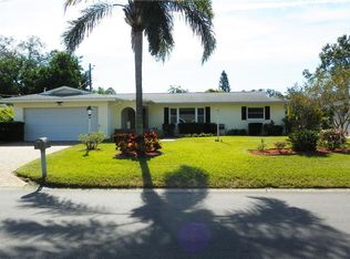 13724 Bermuda Dr, Seminole, FL 33776