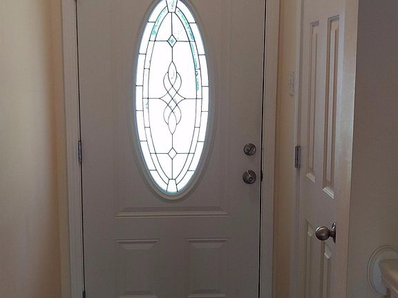 5th image of 304 Bridgeside Dr