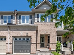 2033 Trawden Way, Oakville, ON L6M 0M2