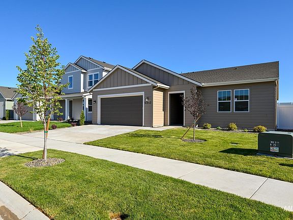 3rd image of 14842 Brown Pelican St