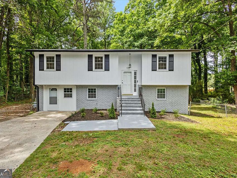 1st image of 394 Burr Oak Ct