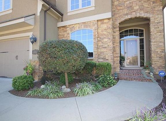2nd image of 2512 NE Amanda Ln