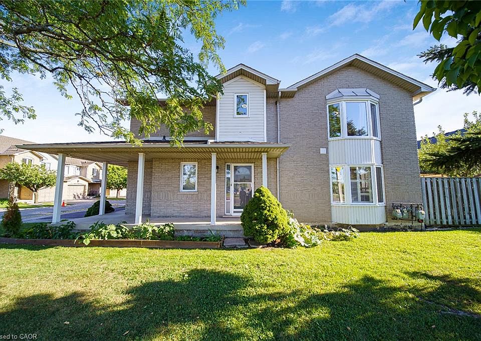 1st image of 800 Paramount Dr #1