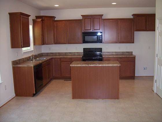 1st image of 1702 Camerons Landing Blvd