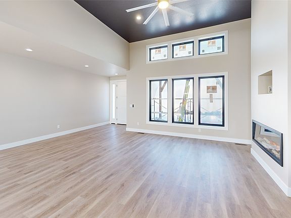 3rd image of 7036 Guinevere Dr