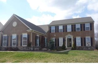 22 Brook Hollow Dr, Sinking Spring, PA 19608