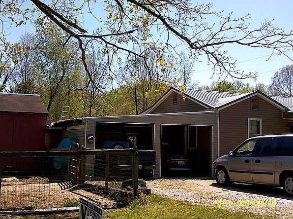 2nd image of 138 Main St