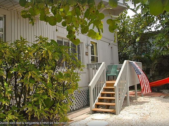 3rd image of 726 Donax St