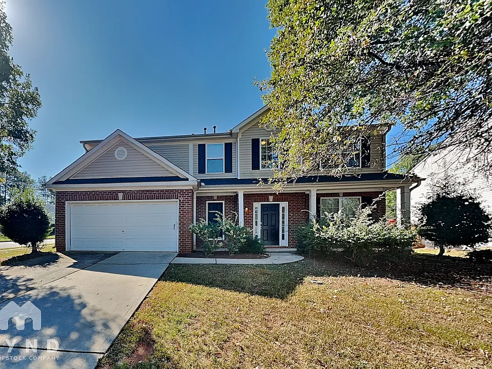1060 Maple Leaf Dr