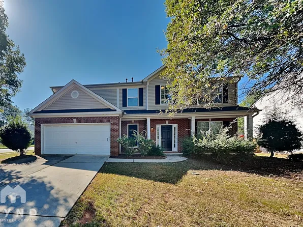 1060 Maple Leaf Dr, McDonough, GA 30253