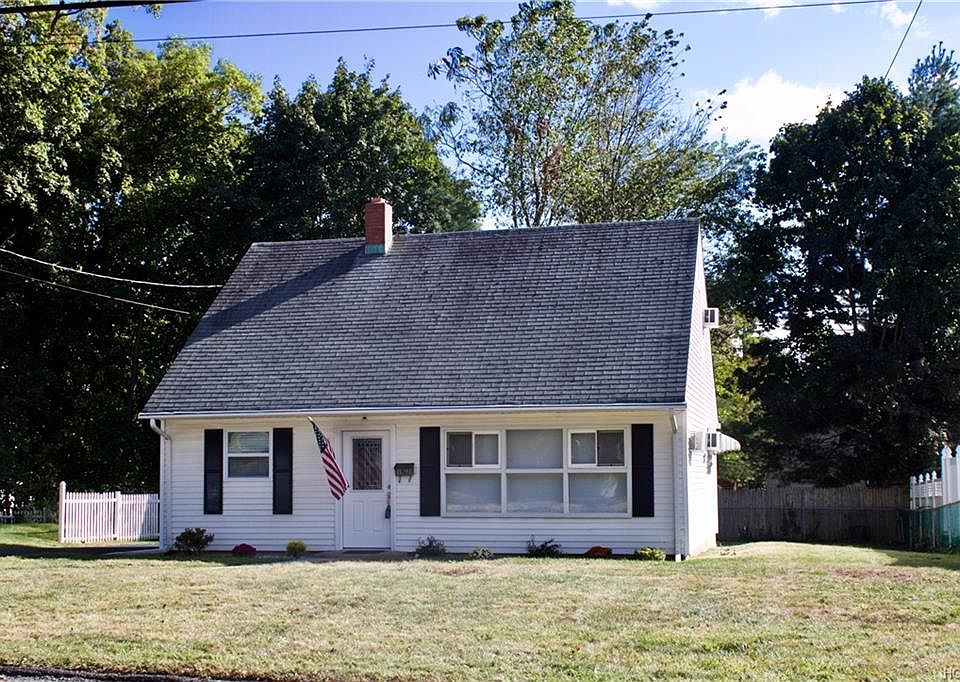 1st image of 162 Bogert Ave