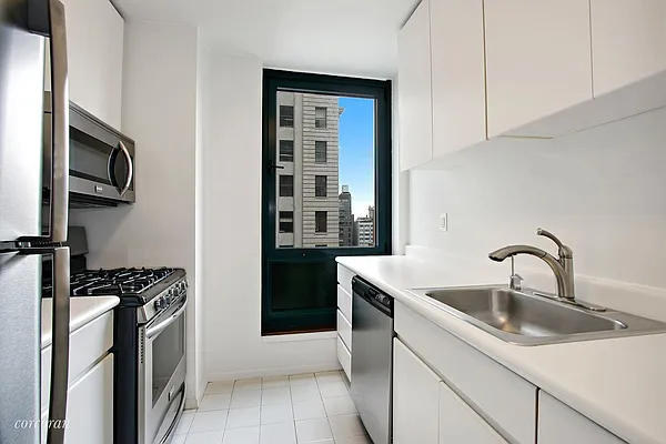 Sold by Corcoran | media 3