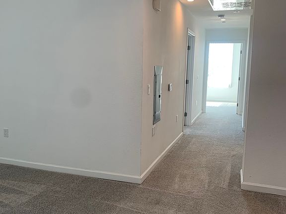 4th image of 1241 Broadway Plz #Cb4eb61ba