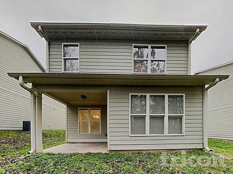 2271 Wentworth Park Dr — Photo 16