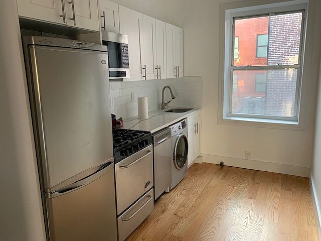 1st image of 643 Hudson St APT 4