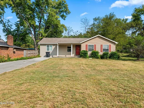 1204 Coosa St, Athens, TN 37303