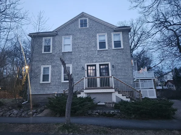 70 Leonard St Unit 70, Dedham, MA 02026