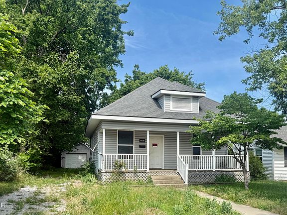 2nd image of 1926 Bird Ave