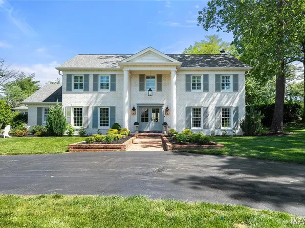 561 Tregaron Pl, Saint Louis, MO 63131