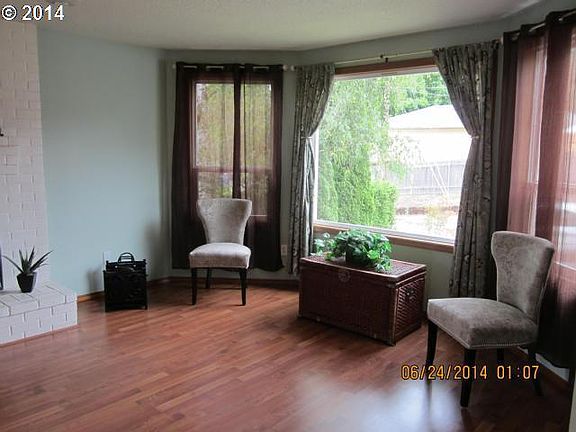 3rd image of 6456 SE Eunice St