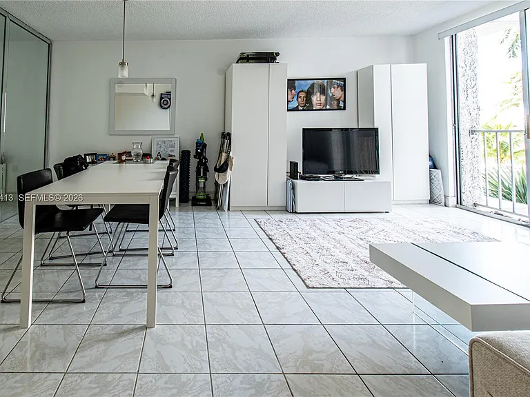 800 West Ave #414 — Photo 6