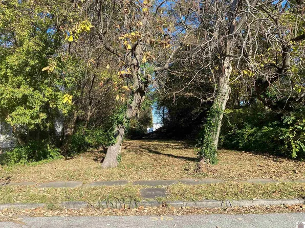 312 N 12th St, Paducah, KY 42001